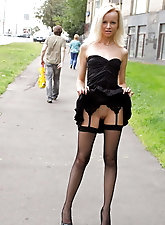 Dazzling momma in provocative bra