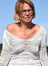 Lovely moistened feet and toes