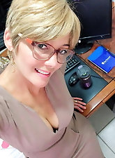 Mature prostitute likes blowjob