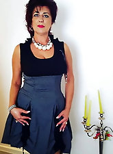 Serbian MILF Duska 4