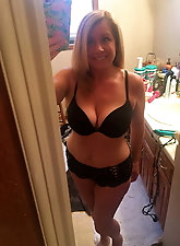Awesome Milf mom from NY