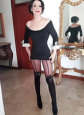 Insta Milf Loredana well dressed